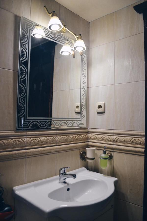 3-Room Apartments In Central City Lviv Dış mekan fotoğraf