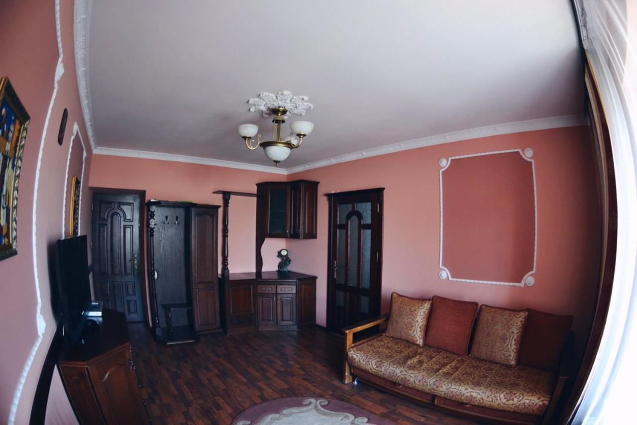 3-Room Apartments In Central City Lviv Dış mekan fotoğraf
